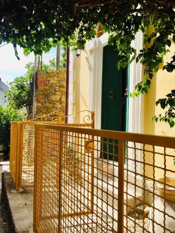 Al Castello Apartment Riomaggiore Exterior photo