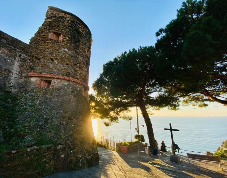 Al Castello Apartment Riomaggiore Exterior photo