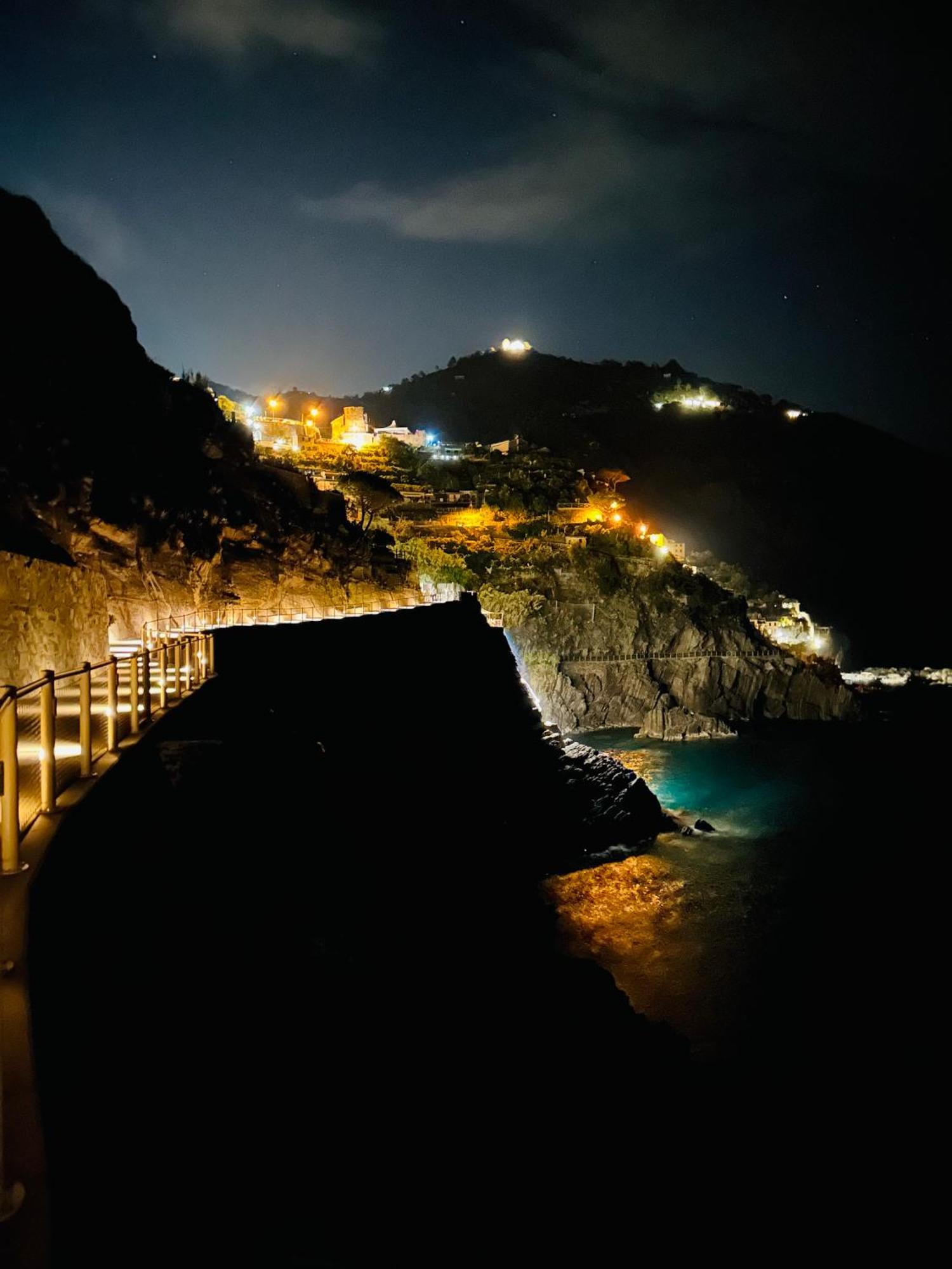 Al Castello Apartment Riomaggiore Exterior photo